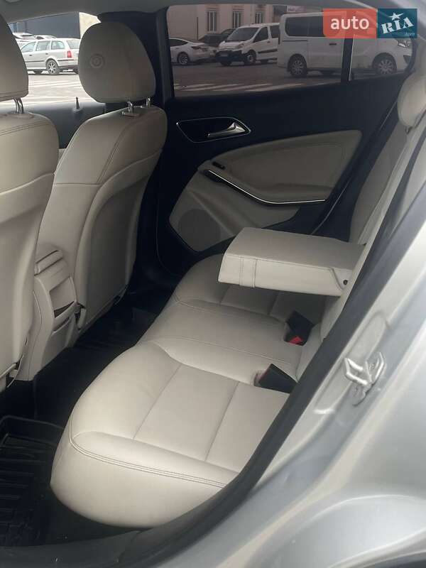 Внедорожник / Кроссовер Mercedes-Benz GLA-Class 2014 в Виннице фото 14 Внедорожник / Кроссовер Mercedes-Benz GLA-Class 2014 в Виннице