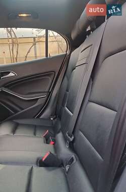 Позашляховик / Кросовер Mercedes-Benz GLA-Class 2017 в 
