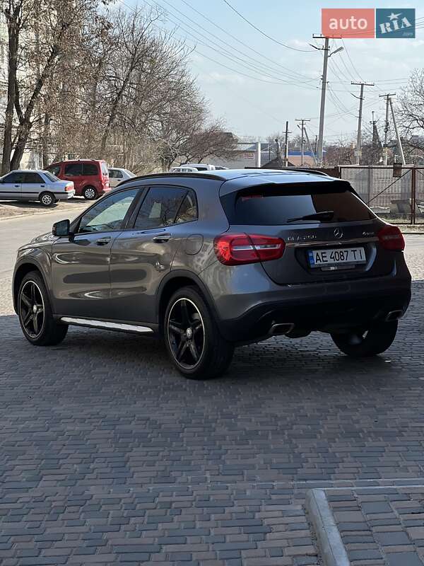 Внедорожник / Кроссовер Mercedes-Benz GLA-Class 2016 в Днепре