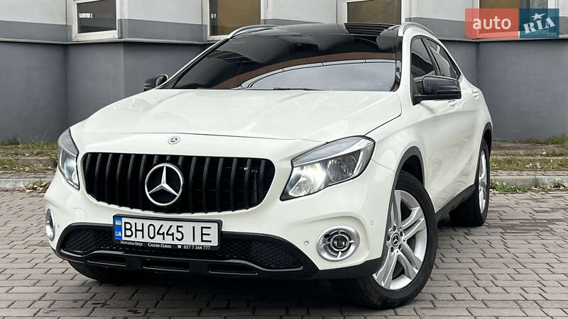 Внедорожник / Кроссовер Mercedes-Benz GLA-Class 2017 в Запорожье