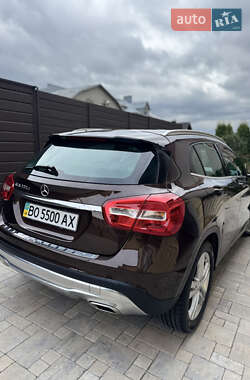Внедорожник / Кроссовер Mercedes-Benz GLA-Class 2016 в 