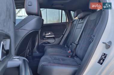 Внедорожник / Кроссовер Mercedes-Benz GLA-Class 2023 в 