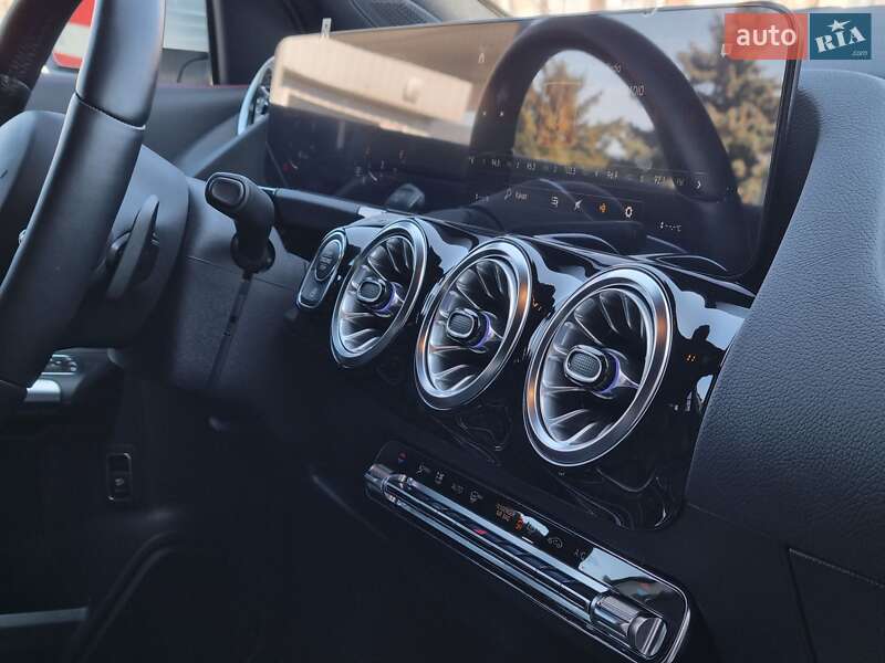 Позашляховик / Кросовер Mercedes-Benz GLA-Class 2023 в Одесі