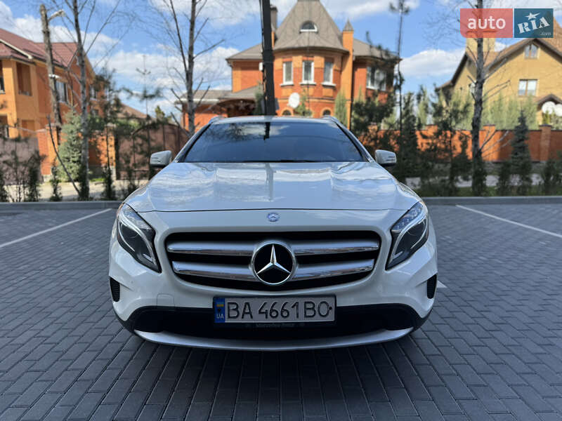 Внедорожник / Кроссовер Mercedes-Benz GLA-Class 2016 в 