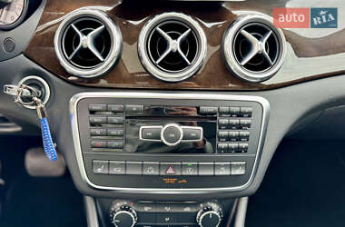 Внедорожник / Кроссовер Mercedes-Benz GLA-Class 2015 в 