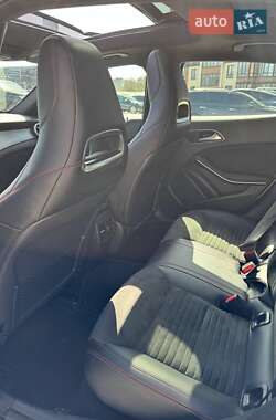 Внедорожник / Кроссовер Mercedes-Benz GLA-Class 2015 в 