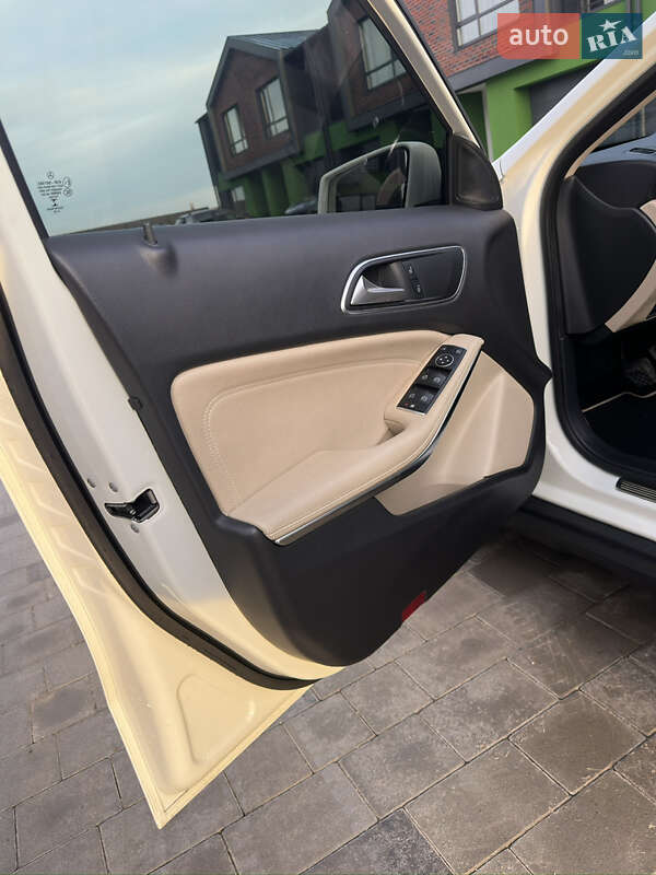 Позашляховик / Кросовер Mercedes-Benz GLA-Class 2015 в Кам'янець-Подільському