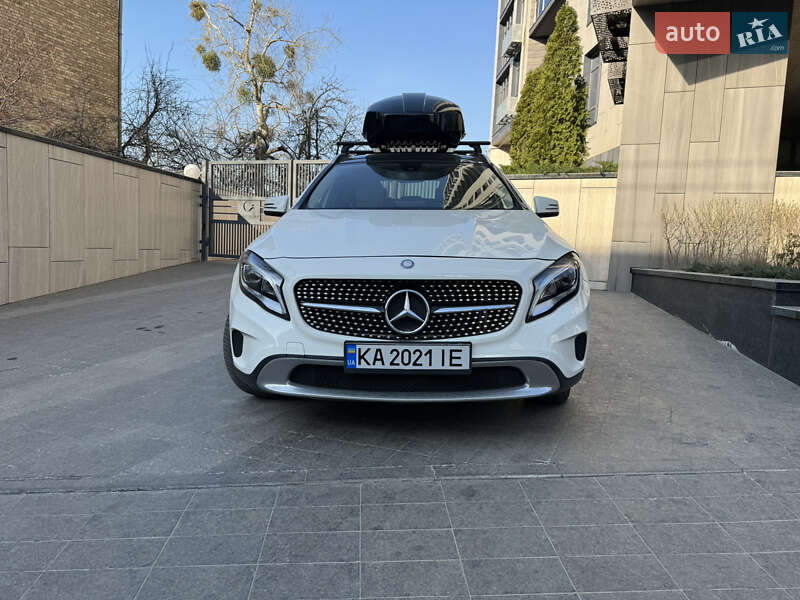 Внедорожник / Кроссовер Mercedes-Benz GLA-Class 2016 в Ирпене