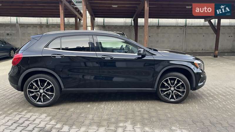 Позашляховик / Кросовер Mercedes-Benz GLA-Class 2016 в Києві