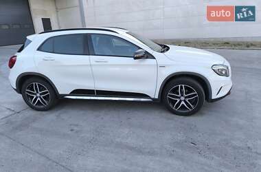 Внедорожник / Кроссовер Mercedes-Benz GLA-Class 2016 в 
