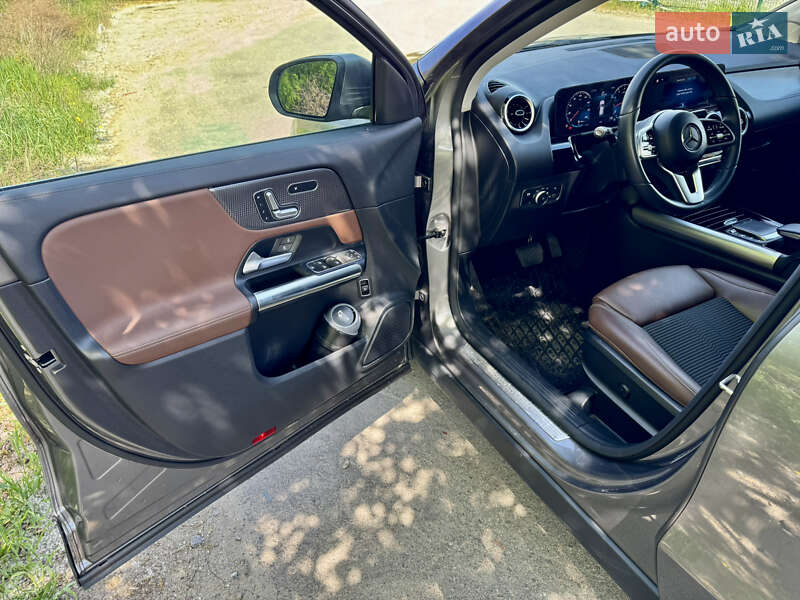 Позашляховик / Кросовер Mercedes-Benz GLA-Class 2021 в Києві