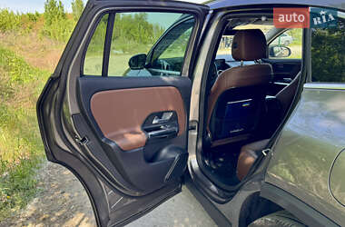 Внедорожник / Кроссовер Mercedes-Benz GLA-Class 2021 в 