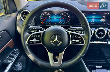 Внедорожник / Кроссовер Mercedes-Benz GLA-Class 2021 в 