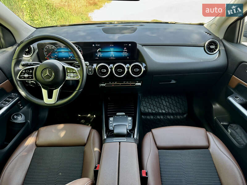 Позашляховик / Кросовер Mercedes-Benz GLA-Class 2021 в Києві