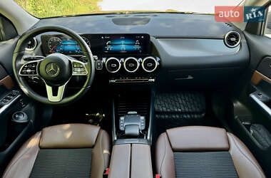 Внедорожник / Кроссовер Mercedes-Benz GLA-Class 2021 в 