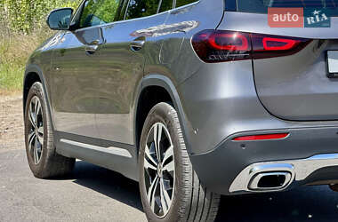 Внедорожник / Кроссовер Mercedes-Benz GLA-Class 2021 в 
