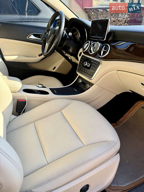 Внедорожник / Кроссовер Mercedes-Benz GLA-Class 2014 в Харькове
