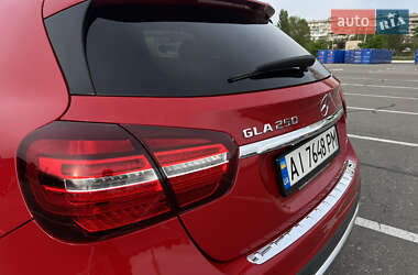 Внедорожник / Кроссовер Mercedes-Benz GLA-Class 2019 в 