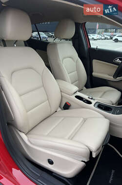Внедорожник / Кроссовер Mercedes-Benz GLA-Class 2019 в 