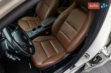 Внедорожник / Кроссовер Mercedes-Benz GLA-Class 2014 в 