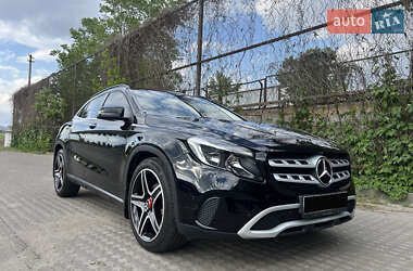 Позашляховик / Кросовер Mercedes-Benz GLA-Class 2017 в 