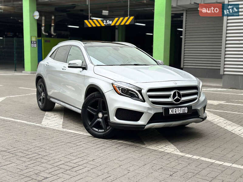 Позашляховик / Кросовер Mercedes-Benz GLA-Class 2015 в 