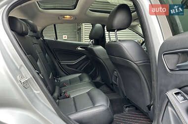 Позашляховик / Кросовер Mercedes-Benz GLA-Class 2015 в 