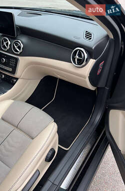 Внедорожник / Кроссовер Mercedes-Benz GLA-Class 2017 в 
