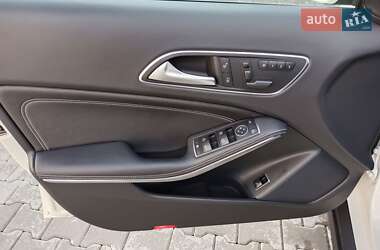 Внедорожник / Кроссовер Mercedes-Benz GLA-Class 2016 в 