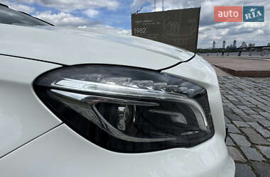 Позашляховик / Кросовер Mercedes-Benz GLA-Class 2016 в 