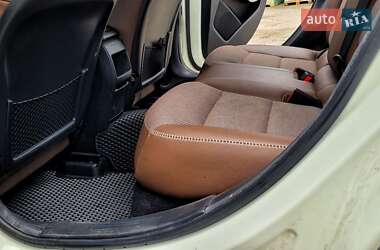 Внедорожник / Кроссовер Mercedes-Benz GLA-Class 2014 в 