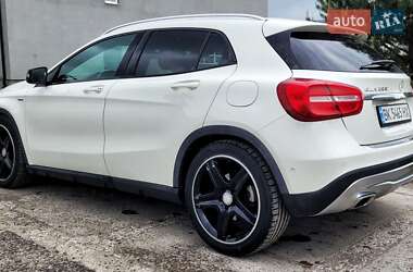 Внедорожник / Кроссовер Mercedes-Benz GLA-Class 2014 в 