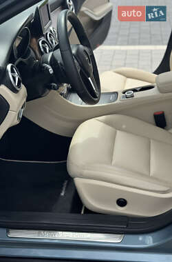 Позашляховик / Кросовер Mercedes-Benz GLA-Class 2015 в 