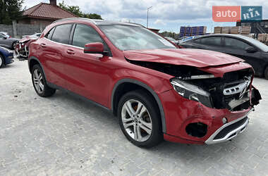 Внедорожник / Кроссовер Mercedes-Benz GLA-Class 2018 в 