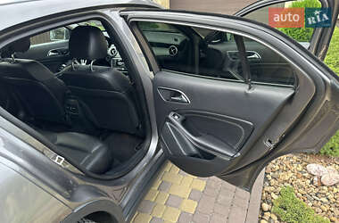 Внедорожник / Кроссовер Mercedes-Benz GLA-Class 2014 в 