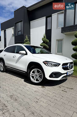 Внедорожник / Кроссовер Mercedes-Benz GLA-Class 2021 в 