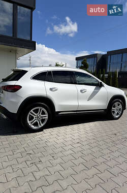 Внедорожник / Кроссовер Mercedes-Benz GLA-Class 2021 в 