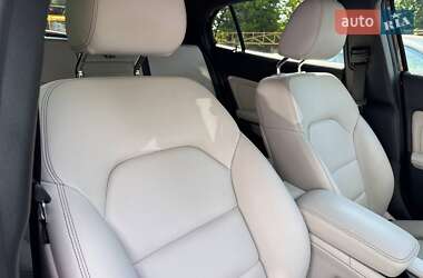 Внедорожник / Кроссовер Mercedes-Benz GLA-Class 2019 в 