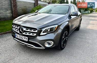 Внедорожник / Кроссовер Mercedes-Benz GLA-Class 2019 в Киеве