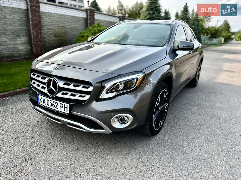 Позашляховик / Кросовер Mercedes-Benz GLA-Class 2019 в Києві
