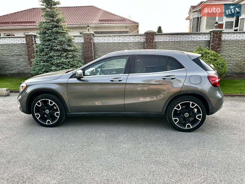 Позашляховик / Кросовер Mercedes-Benz GLA-Class 2019 в Києві