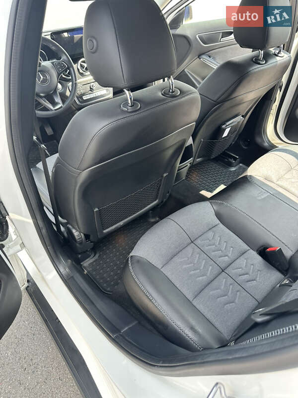 Позашляховик / Кросовер Mercedes-Benz GLA-Class 2019 в Кропивницькому