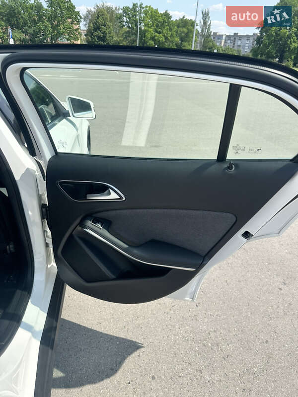 Позашляховик / Кросовер Mercedes-Benz GLA-Class 2019 в Кропивницькому