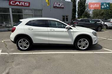 Внедорожник / Кроссовер Mercedes-Benz GLA-Class 2016 в 