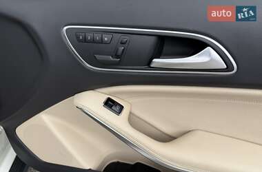 Внедорожник / Кроссовер Mercedes-Benz GLA-Class 2016 в 