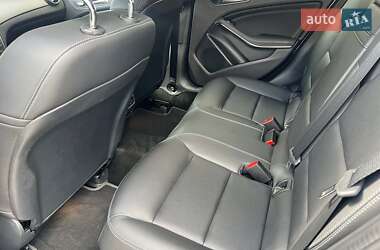 Внедорожник / Кроссовер Mercedes-Benz GLA-Class 2019 в 