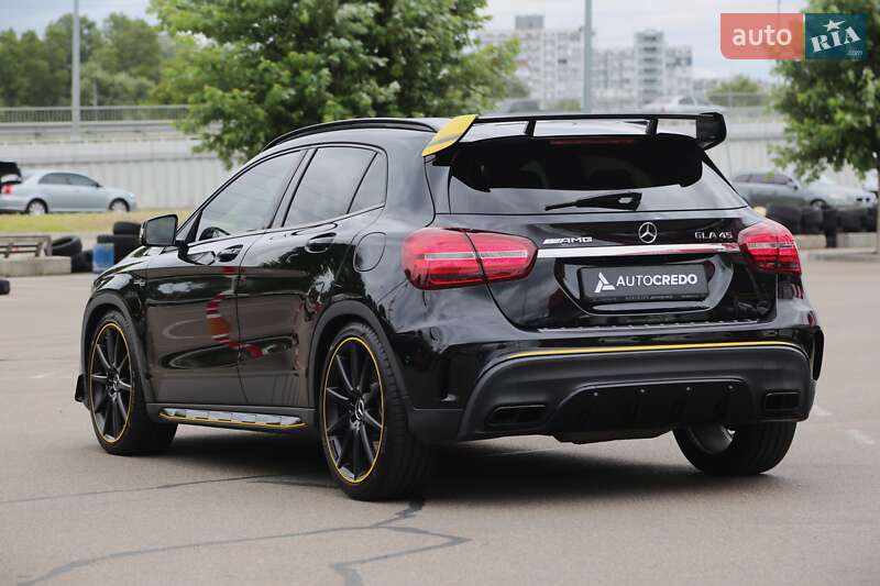 Внедорожник / Кроссовер Mercedes-Benz GLA-Class 2017 в Киеве