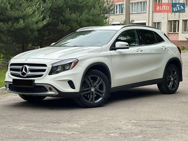 Внедорожник / Кроссовер Mercedes-Benz GLA-Class 2015 в Ровно