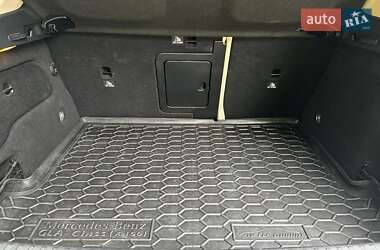 Внедорожник / Кроссовер Mercedes-Benz GLA-Class 2015 в 