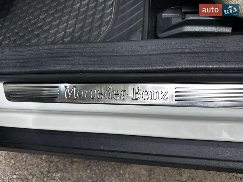 Внедорожник / Кроссовер Mercedes-Benz GLA-Class 2015 в Ровно